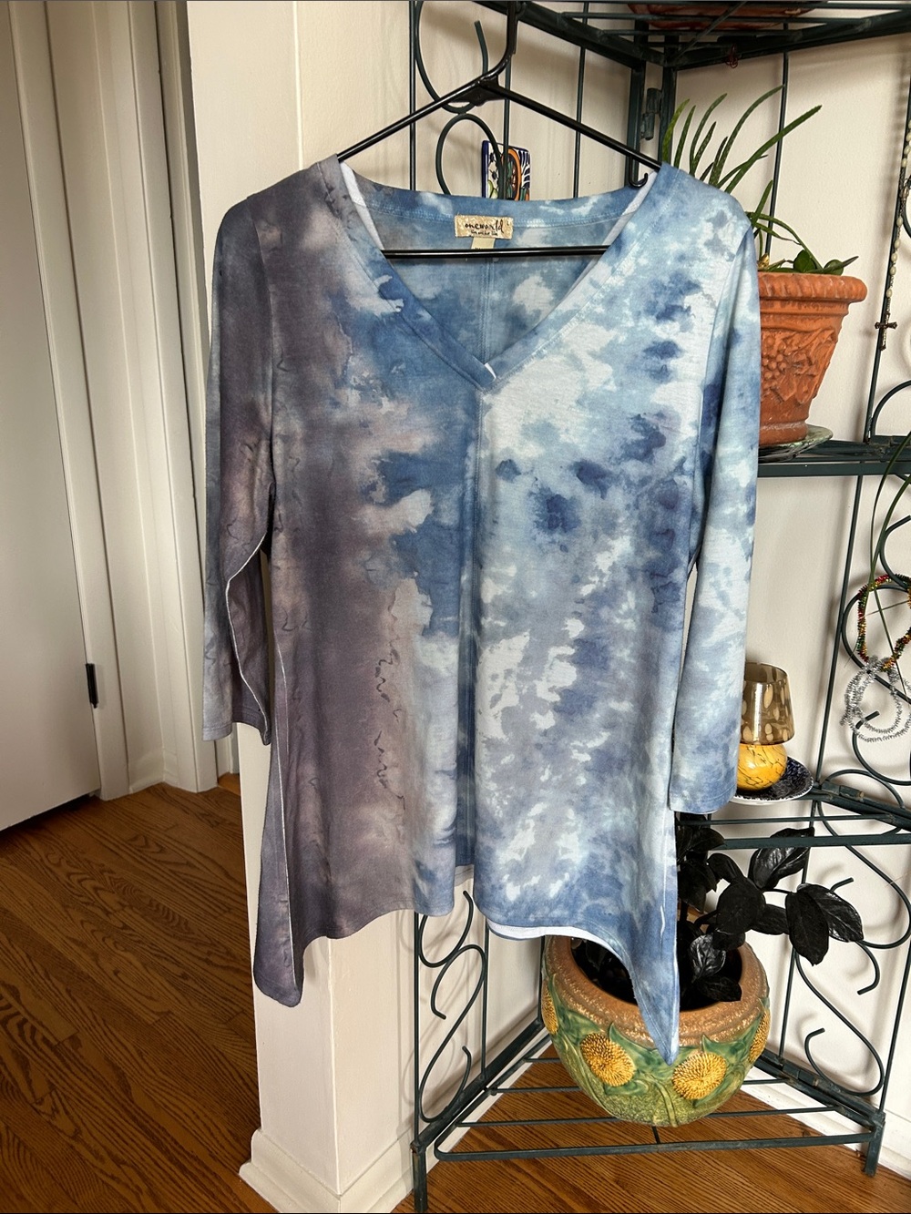 ONE WORLD Blue and Gray Tie-Dye V-Neck Tunic